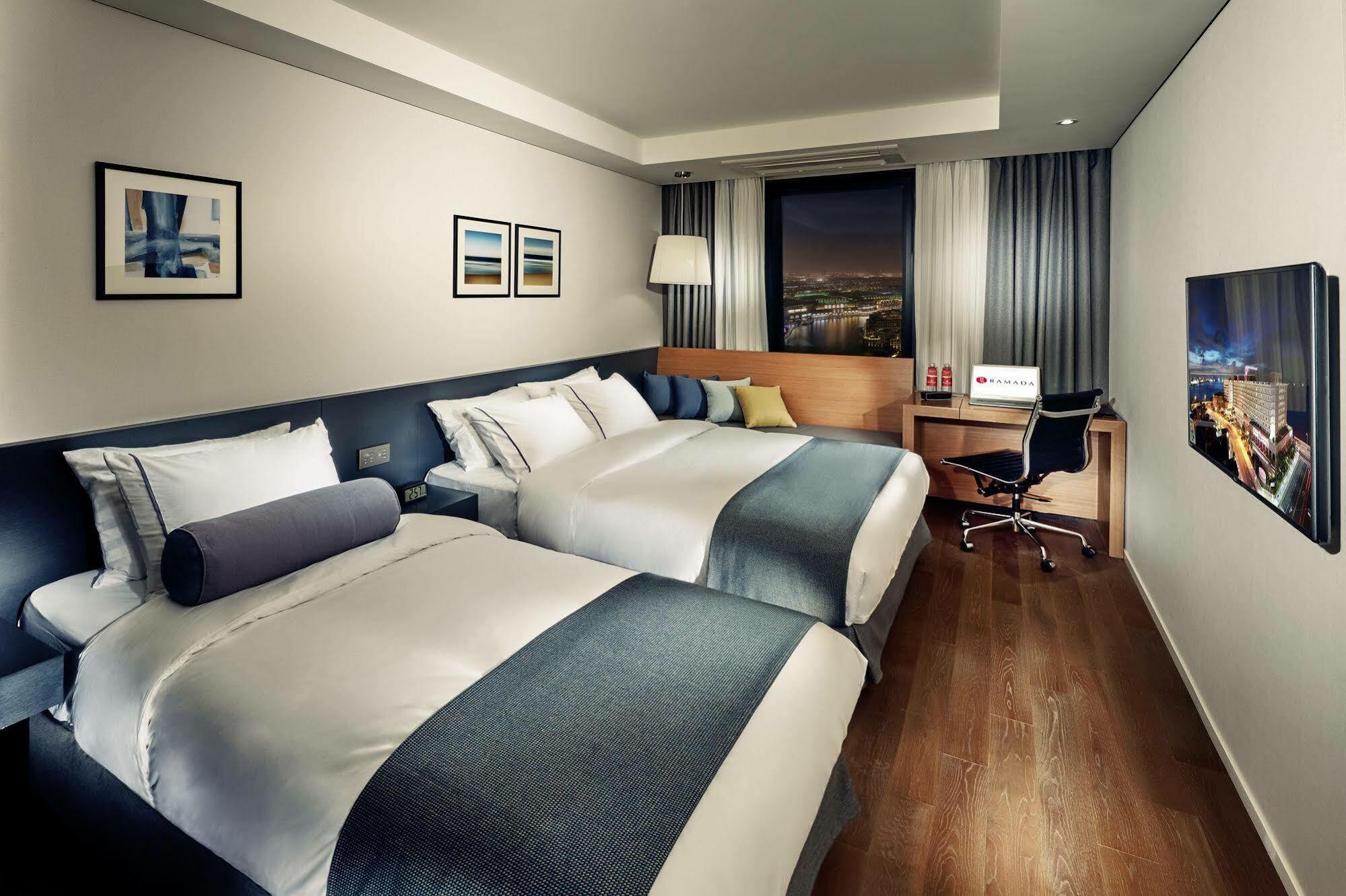 Ramada By Wyndham Gunsan Hotel Kültér fotó
