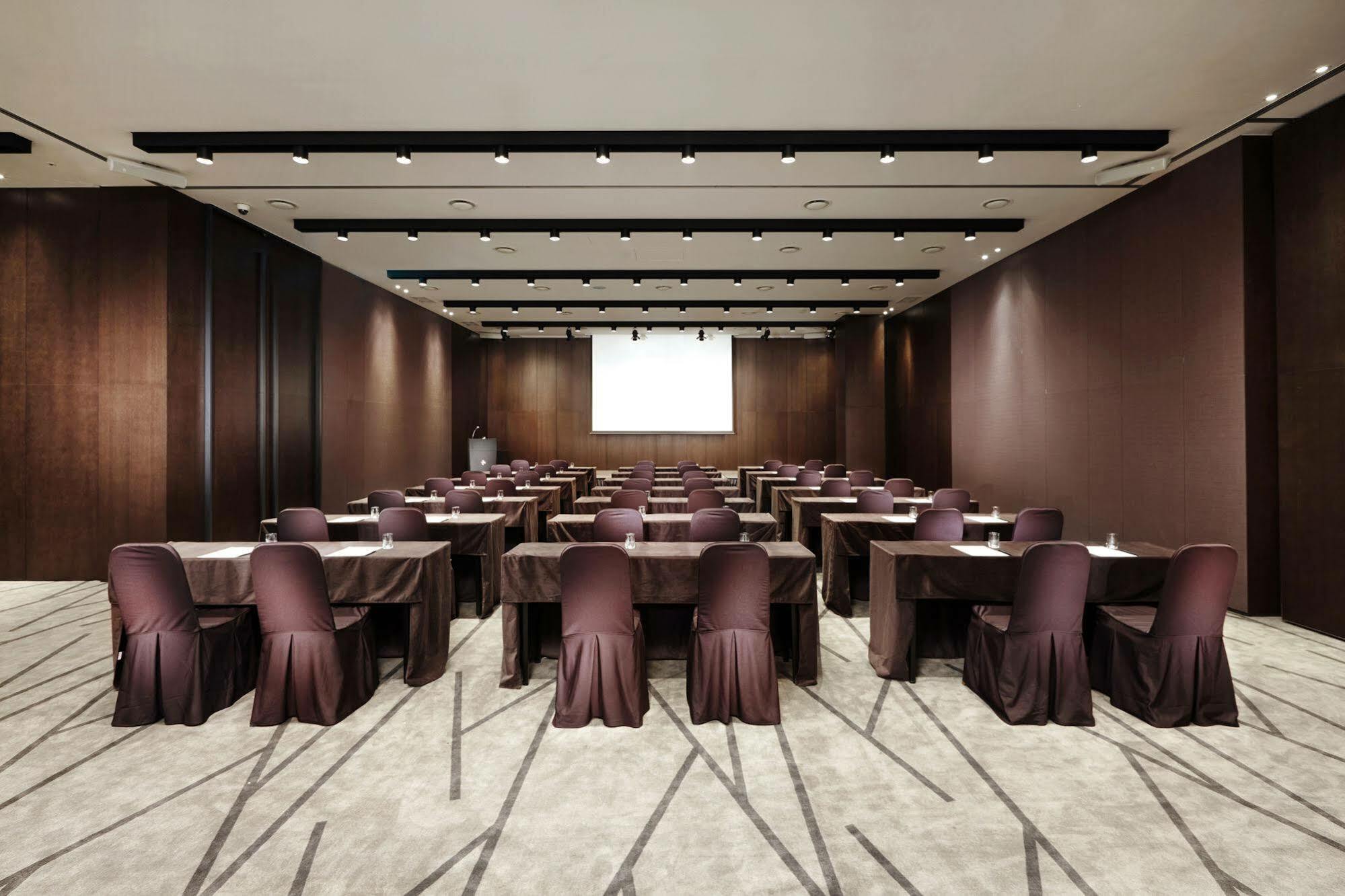 Ramada By Wyndham Gunsan Hotel Kültér fotó
